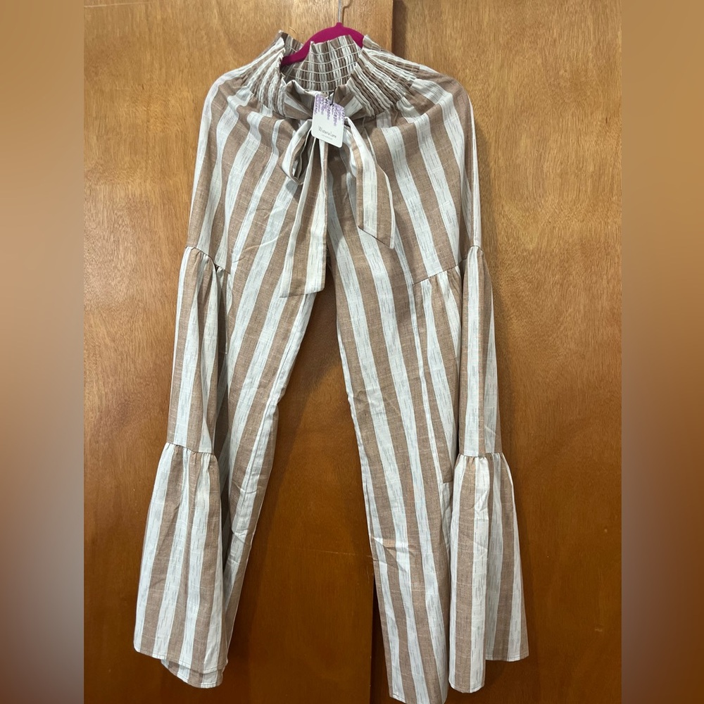 NWT WISTERIA LANE Striped Tan and White Women's Palazzo Pants - M LONG